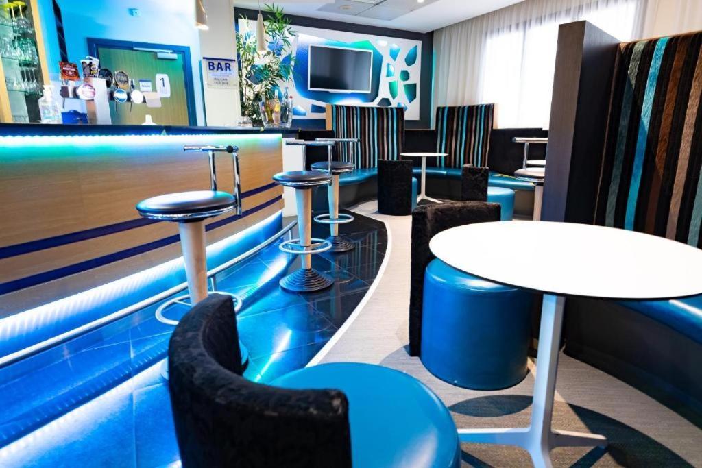 Eiffel Citea Access Dayroom Espace Paris Sans Nuitee Et Chambre Partagee Chatillon Nuitee -- Repos Journee Ou Espace Travail 8-19H Proche Tour Eiffel Ou Usage Bureau A L'Heure En Journee -- Nuitee Chatillon Avenue Párizs Kültér fotó